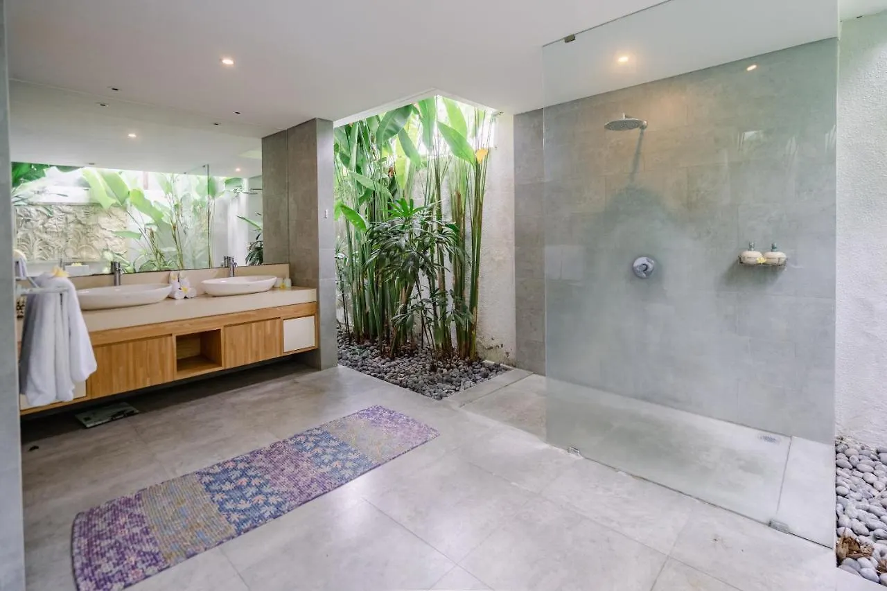 Villa Becca 4 Bedroom At Seminyak Near To The Beach