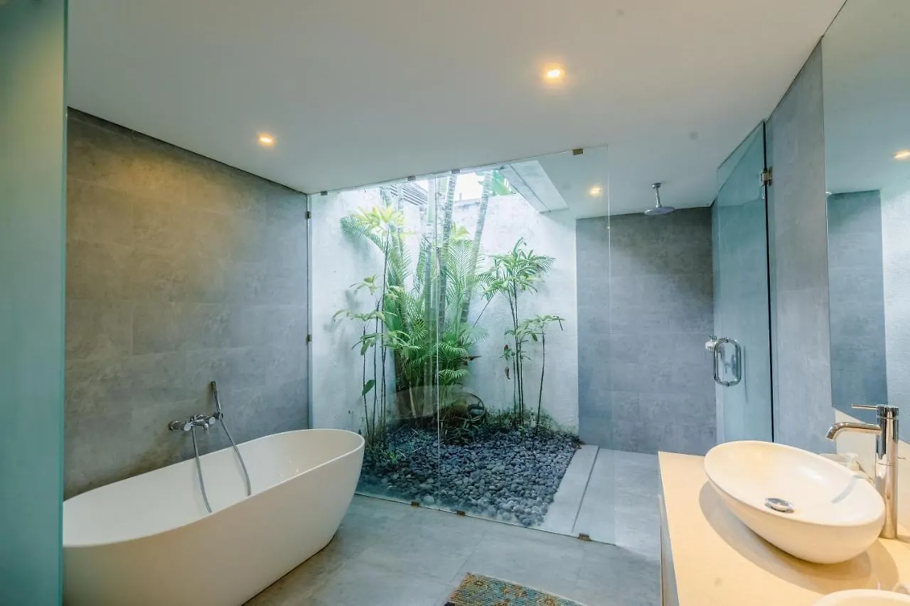 Villa Becca 4 Bedroom At Seminyak Near To The Beach