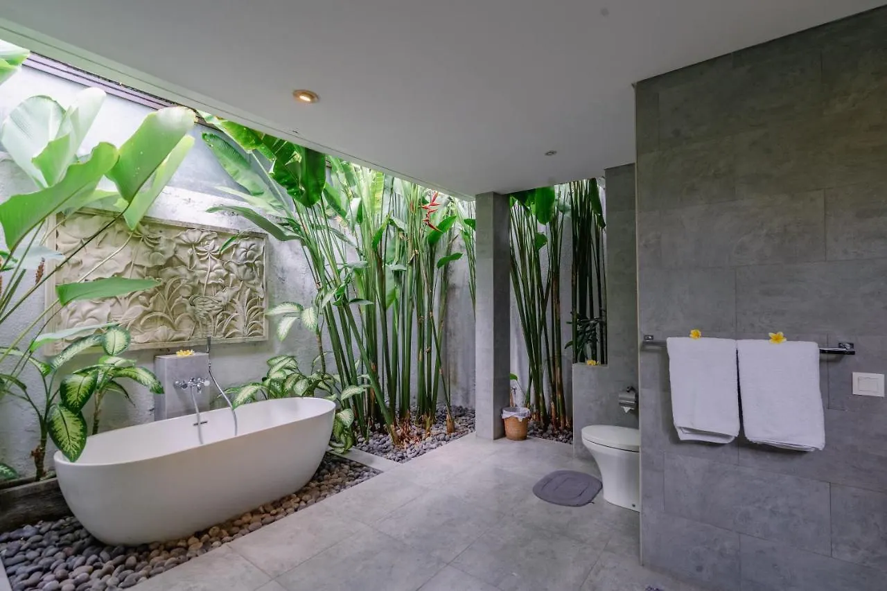 Villa Becca 4 Bedroom At Seminyak Near To The Beach Indonesia
